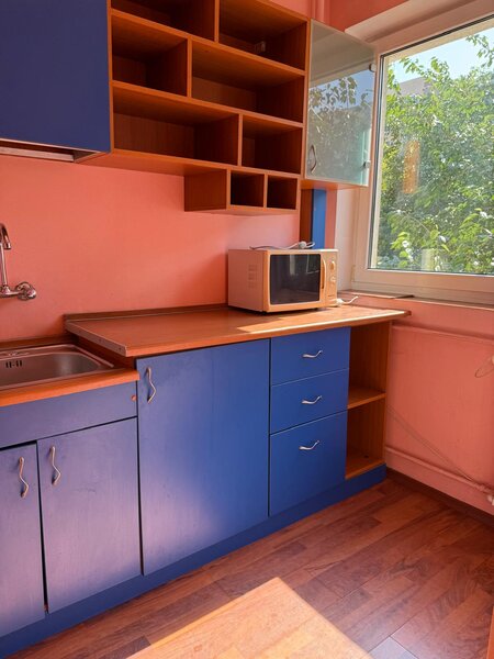 Dristor Garsoniera de vanzare - chiar la gura de metrou Dristor