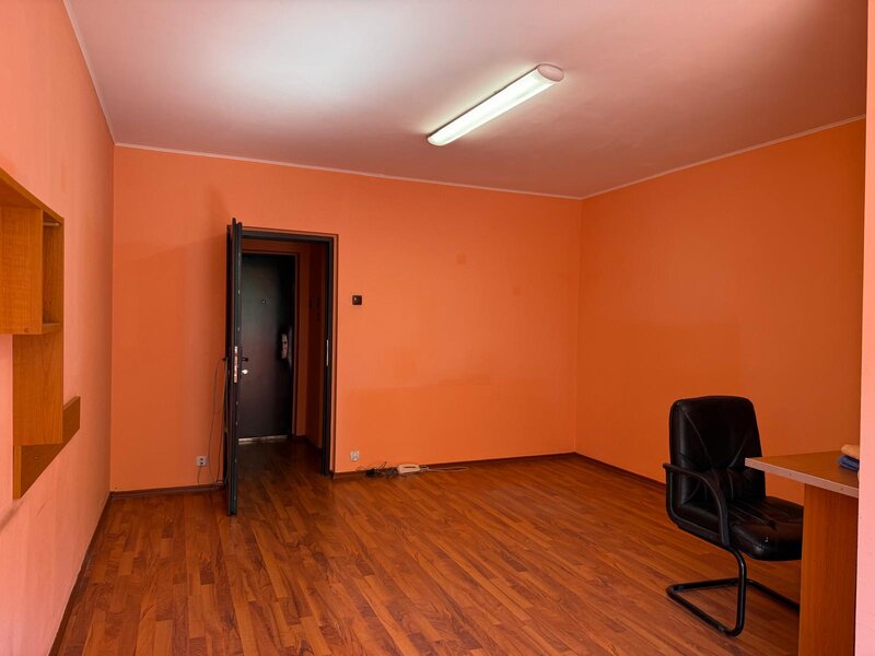 Dristor Garsoniera de vanzare - chiar la gura de metrou Dristor